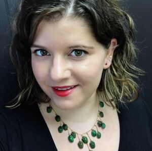 Hi, I'm Becky! Welcome to Diamonds in the Library. 