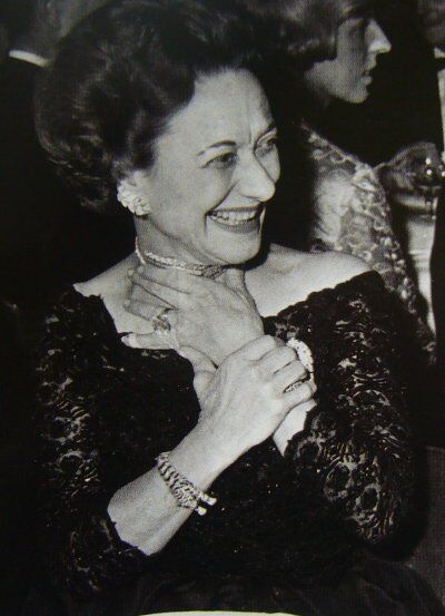 The Duchess of Windsor s Cartier panther bracelet. Diamonds in the Library