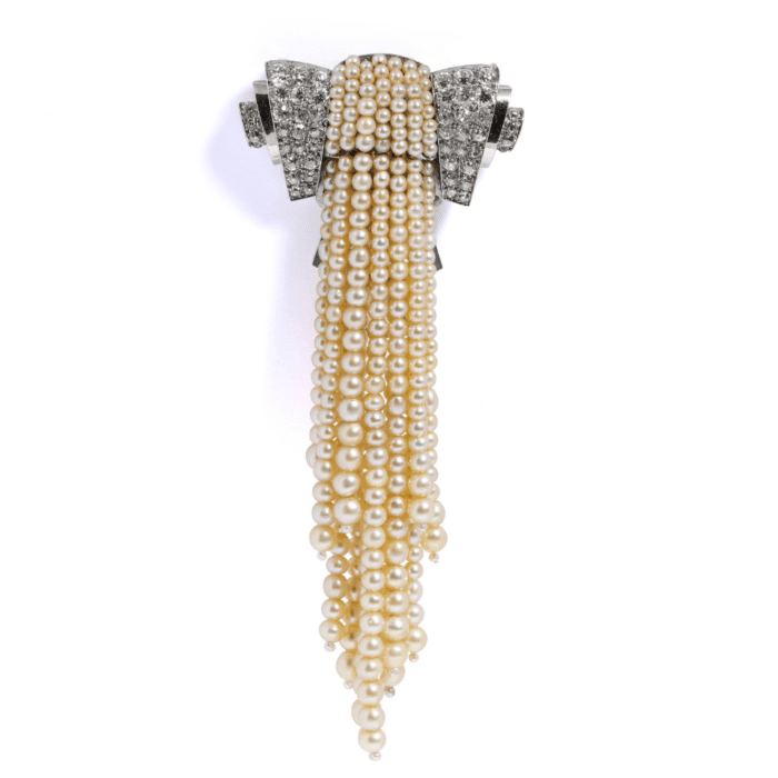 Brooch by Dusausoy, c. 1930, natural pearls, diamonds, platinum. London, Symbolic & Chase. Paris City of Pearls exhibition.