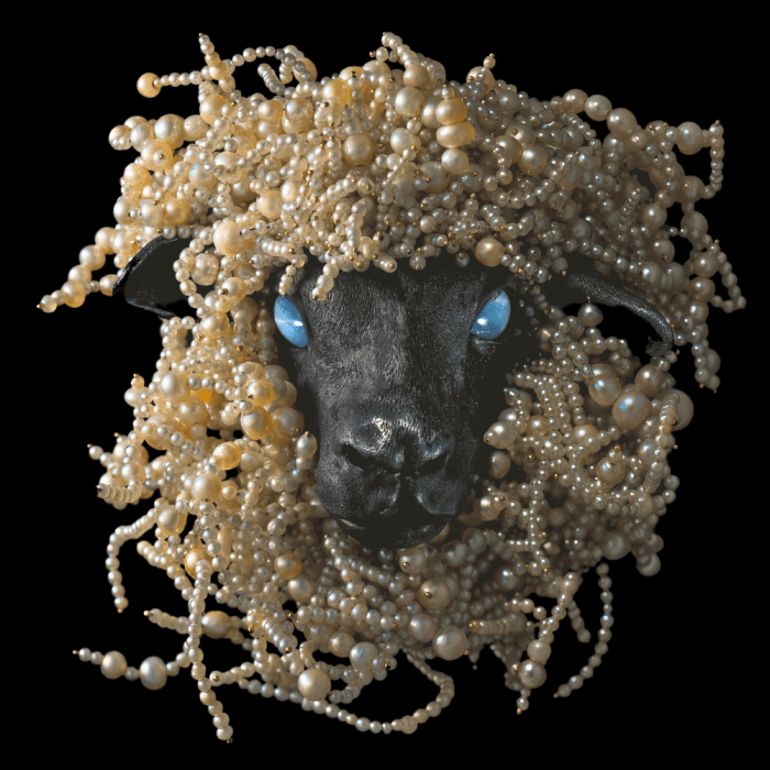 JAR, Sheep’s head brooch, 2006, natural pearls, cabochon star sapphires, aluminum, silver, gold.