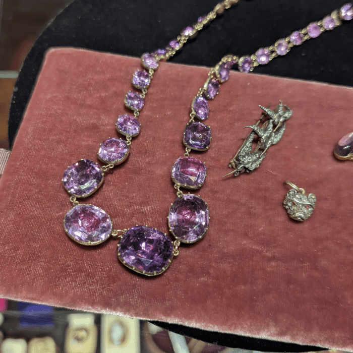 A stunning amethyst riviere at A Pocket of Rocks during NYCJAOS Spring 2025