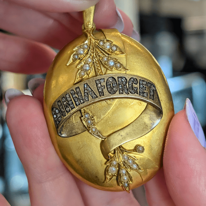 Antique gold 'Dinna Forget' locket from Maryanntiques, seen during NYCJAOS Spring 2025