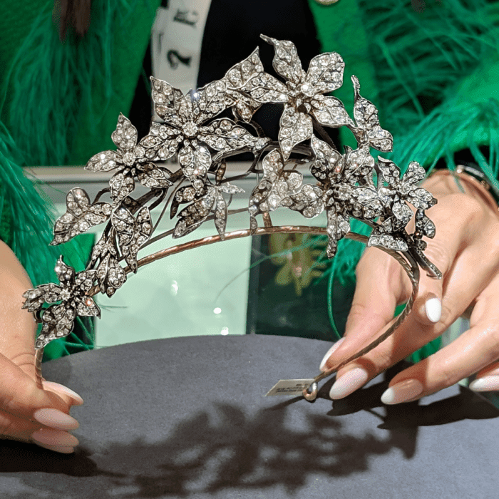 A magnificent en tremblant floral tiara from Paul Fisher, seen at NYCJAOS Spring 2025!