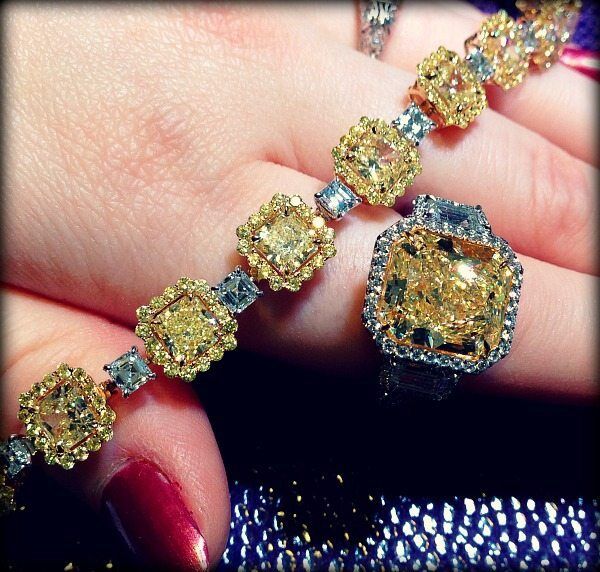 David Rovinsky white and yellow diamond bracelet and ring. Via Diamonds in the Library. David Rovinsky white and yellow diamond bracelet and ring. Via Diamonds in the Library.