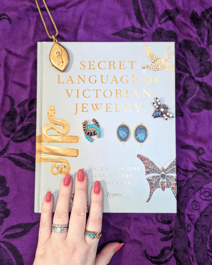 Book review of The Secret Language of Victorian Jewelry by Amy Azzarito